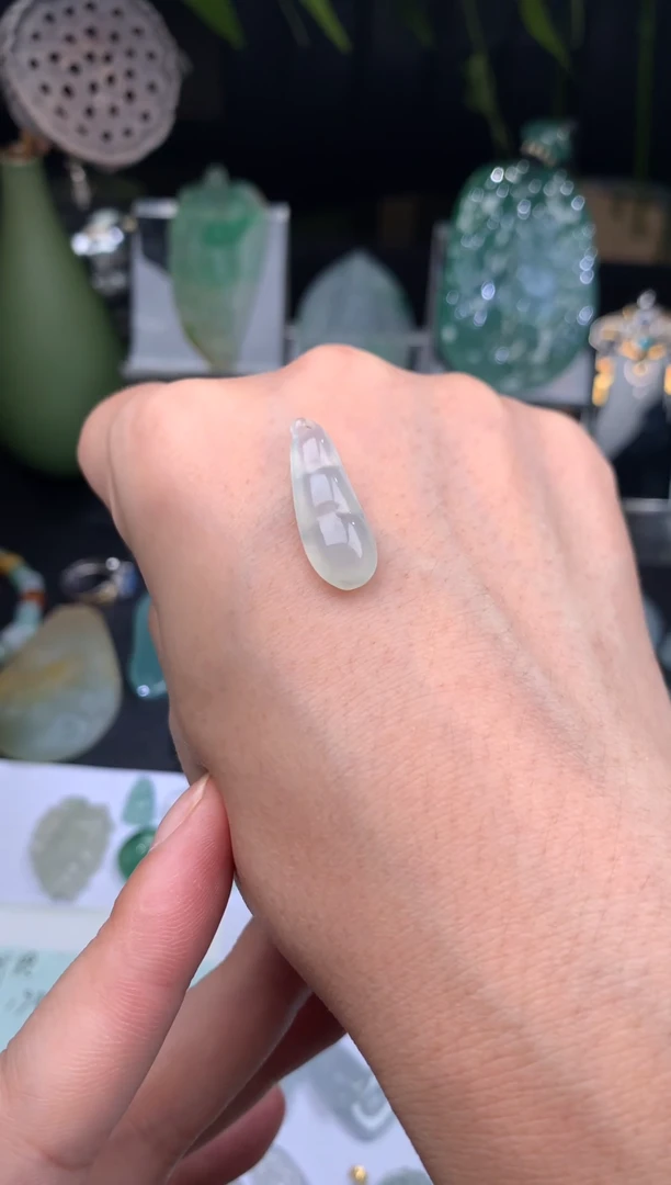 翡翠未镶嵌吊坠(不含链)天然缅甸A货翡翠福豆