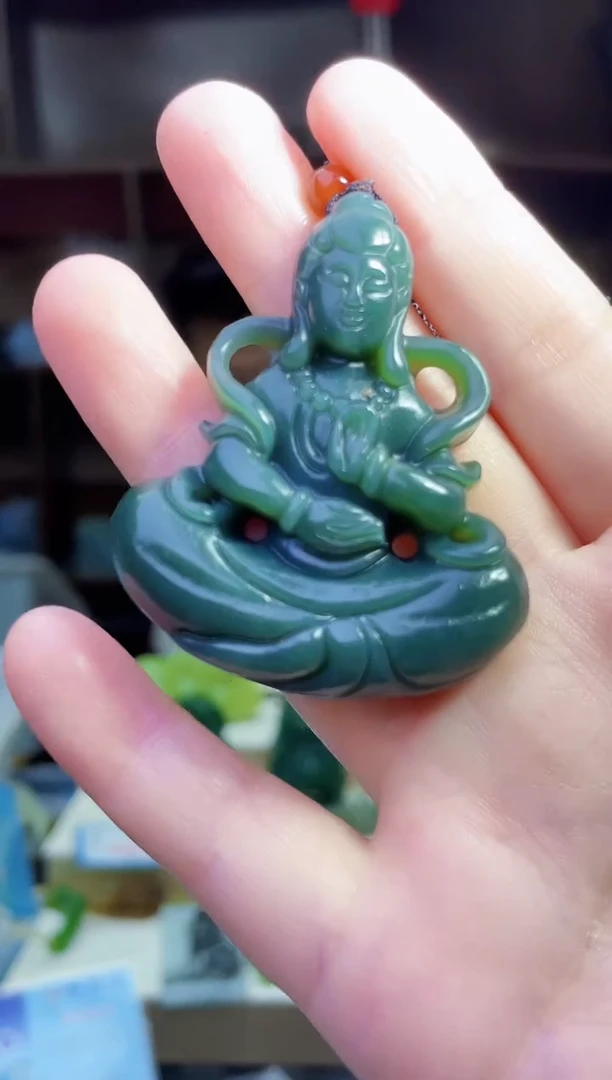 和田玉未镶嵌颈饰1