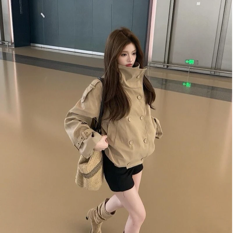 卡其色短款风衣外套韩系复古酷飒风立领双排扣女秋高腰百搭短裤