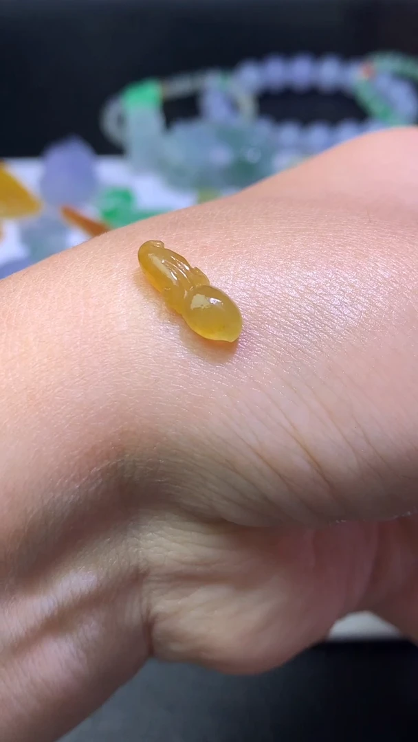 未镶嵌定制翡翠毛货