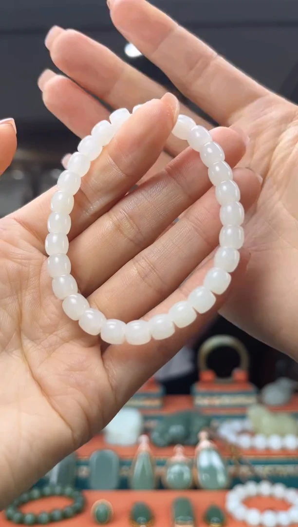 和田玉未镶嵌颈饰佩佩7mm左右