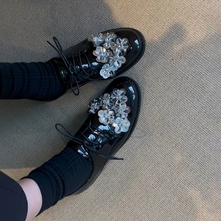 羊皮版~新款花朵百搭乐福鞋女英伦风低跟漆皮单鞋系带深口小皮鞋