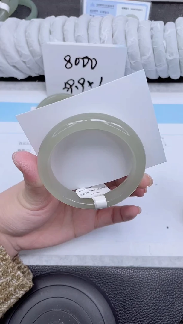 未镶嵌手镯石英质玉174-58.7