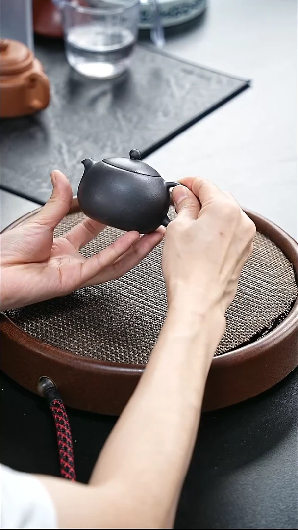 茶壶紫砂河豚西施-还原烧-全手工-（黄降坡）