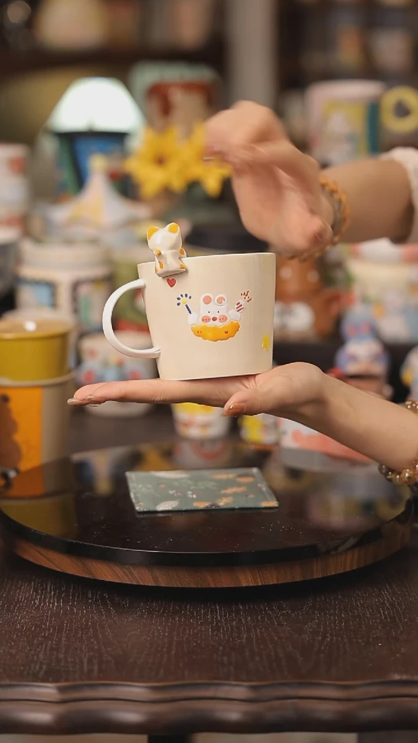 摆件景德镇釉下彩绘设计师款式陶瓷