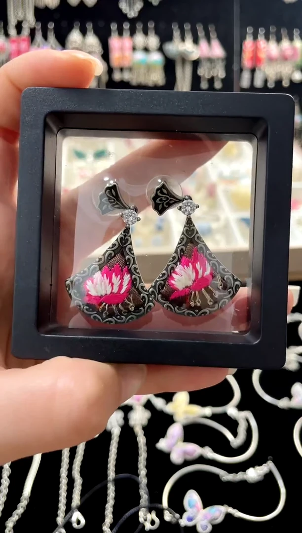 【闪购商品】织绣非遗刺绣饰品