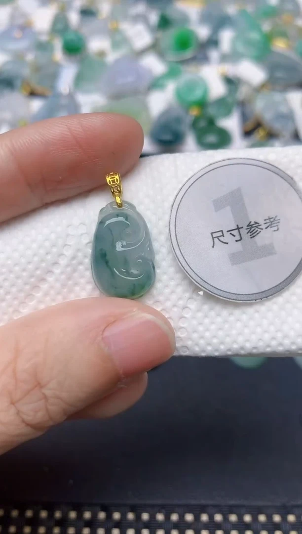 颈饰未镶嵌翡翠天然缅甸A货翡翠