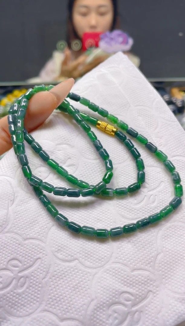 颈饰未镶嵌翡翠4MM