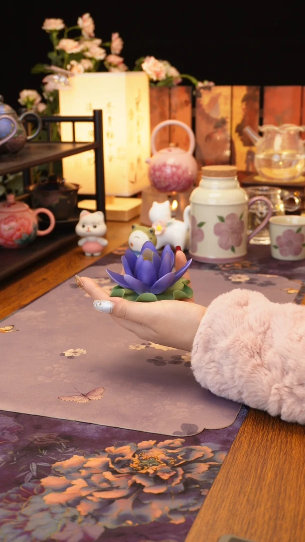 【闪购商品】蓝莲花摆件······