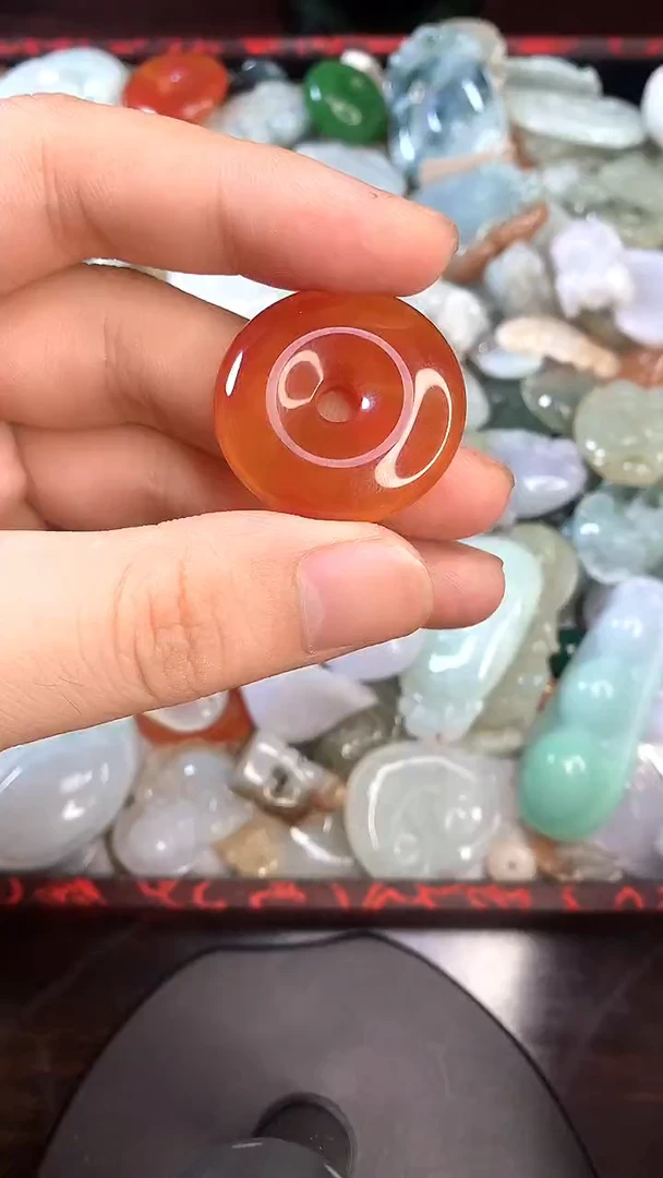 玛瑙/玉髓颈饰合金挂件