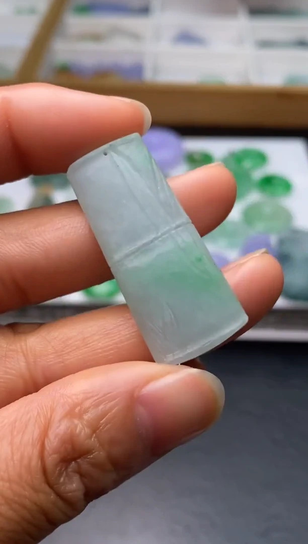 【闪购商品】定制翡翠未镶嵌翡翠毛货~