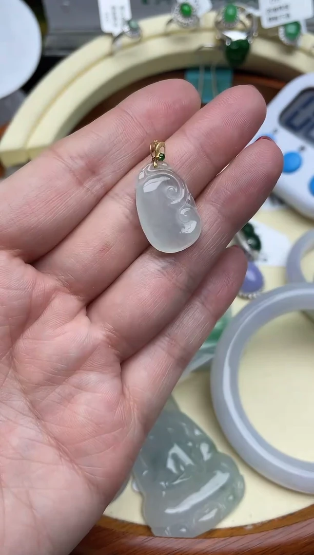 【闪购商品】翡翠颈饰18K金镶嵌回流寄售，不退不换