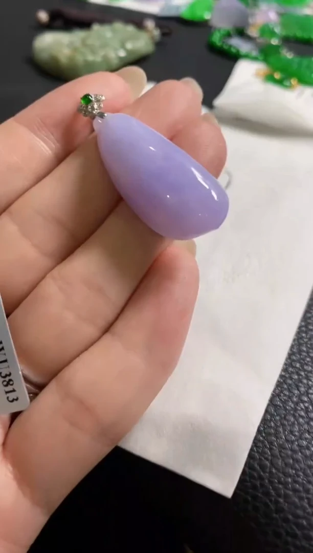 【闪购商品】定制翡翠18K金镶嵌吊坠