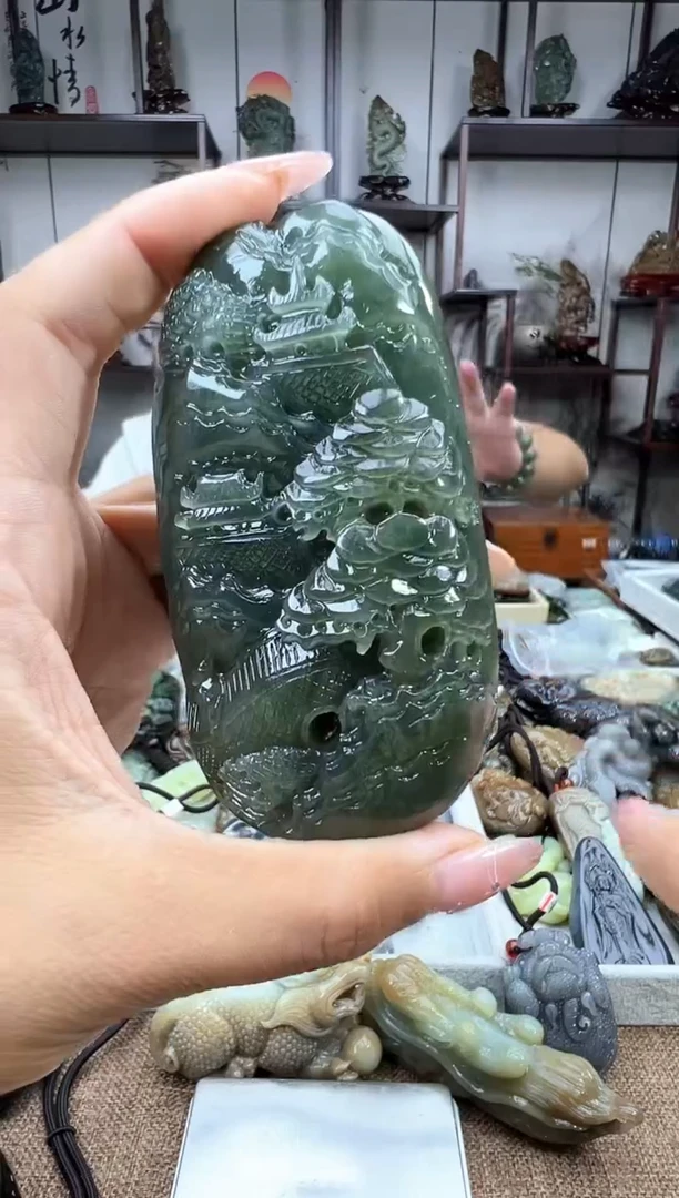 和田玉未镶嵌把件1