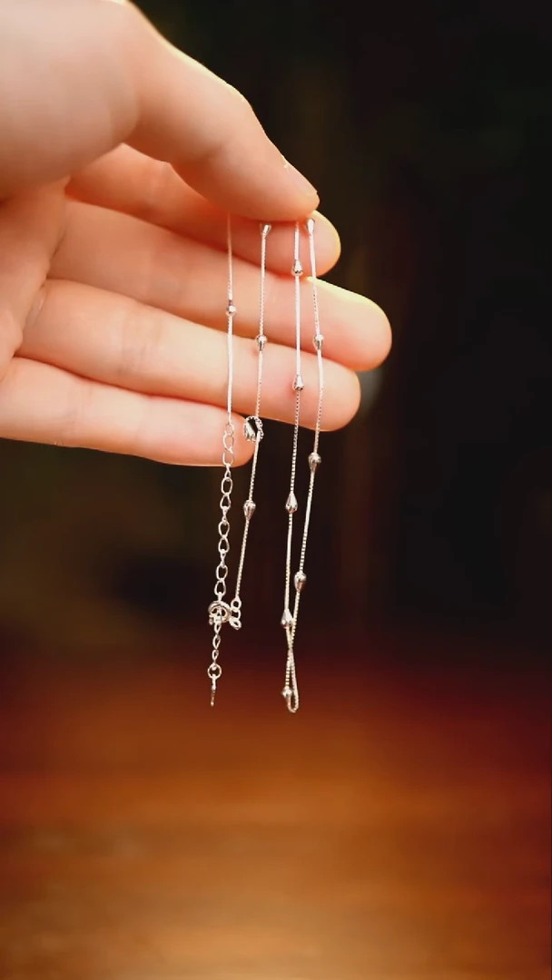 刺绣私人定制苗族手工水滴银链