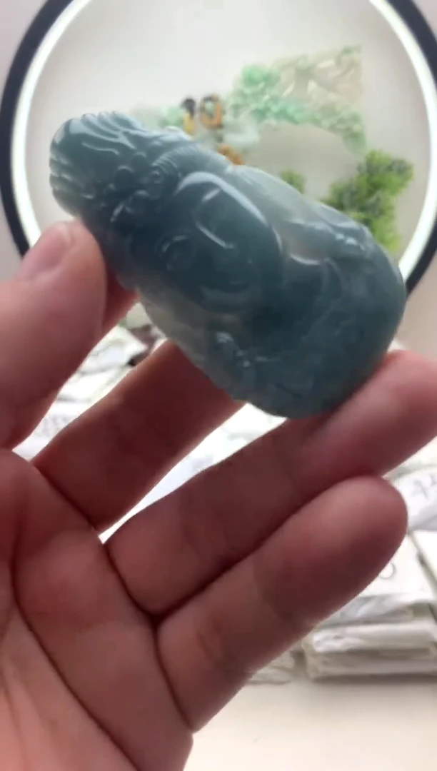 颈饰未镶嵌翡翠观音