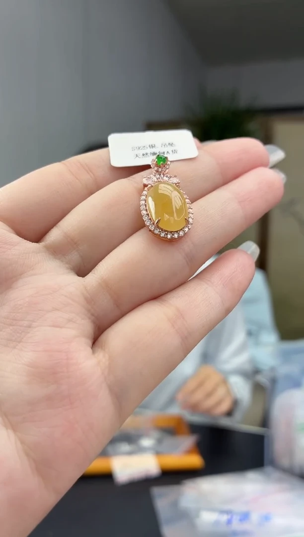 颈饰银S925镶嵌翡翠111111111