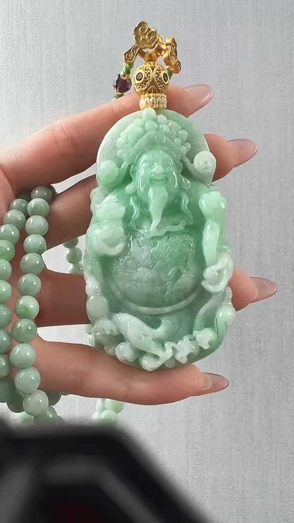 颈饰未镶嵌翡翠财神