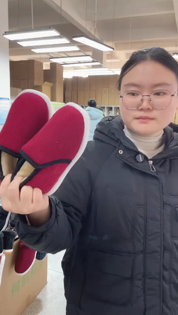 宝宝红色棉鞋19公分