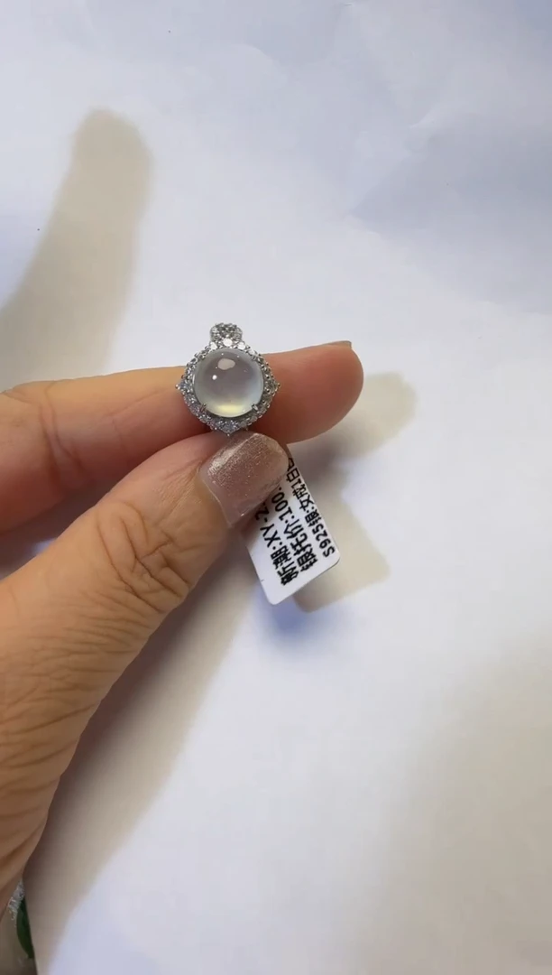银S925镶嵌戒指翡翠925银镶缅甸A货翡翠戒指
