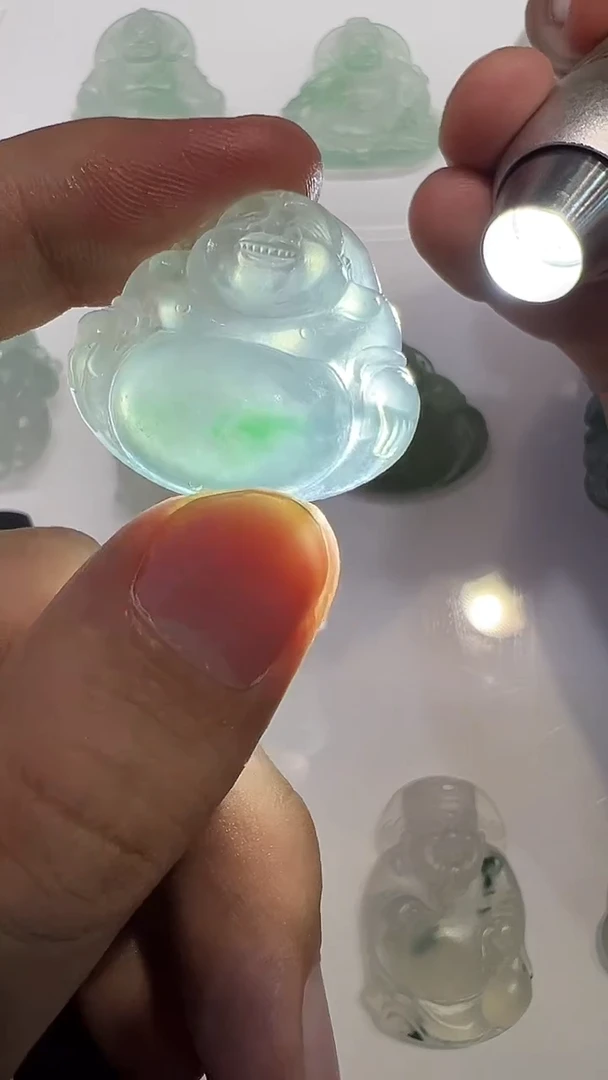 定制翡翠未镶嵌佛公
