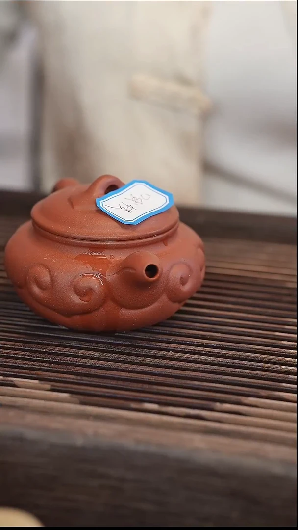 茶壶紫砂【口线模糊】如意仿古 北红赤铁 170cc