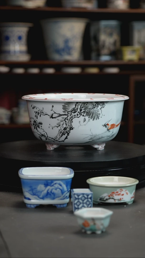 墨彩手绘盆刘*卓墨彩手绘盆