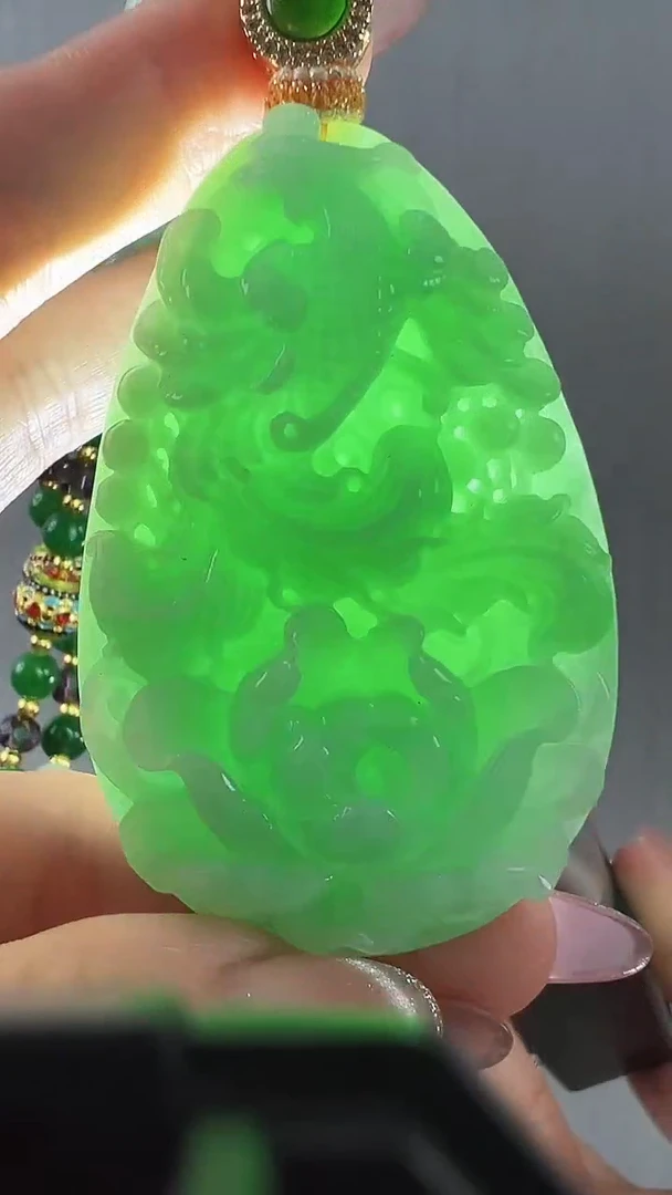 颈饰未镶嵌翡翠凤凰