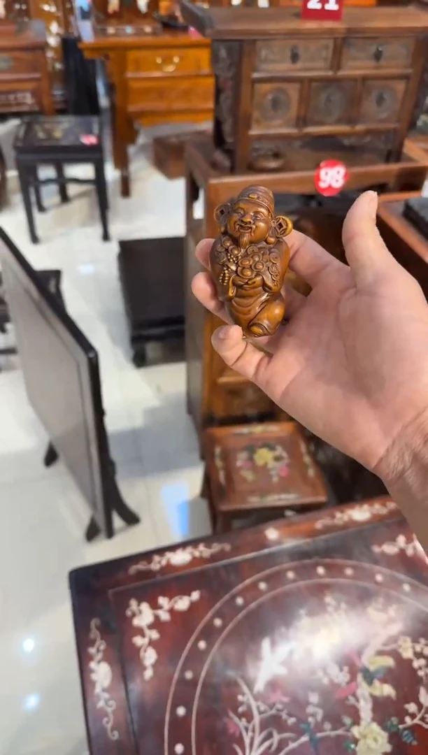 木木头款黄杨财神手把件68