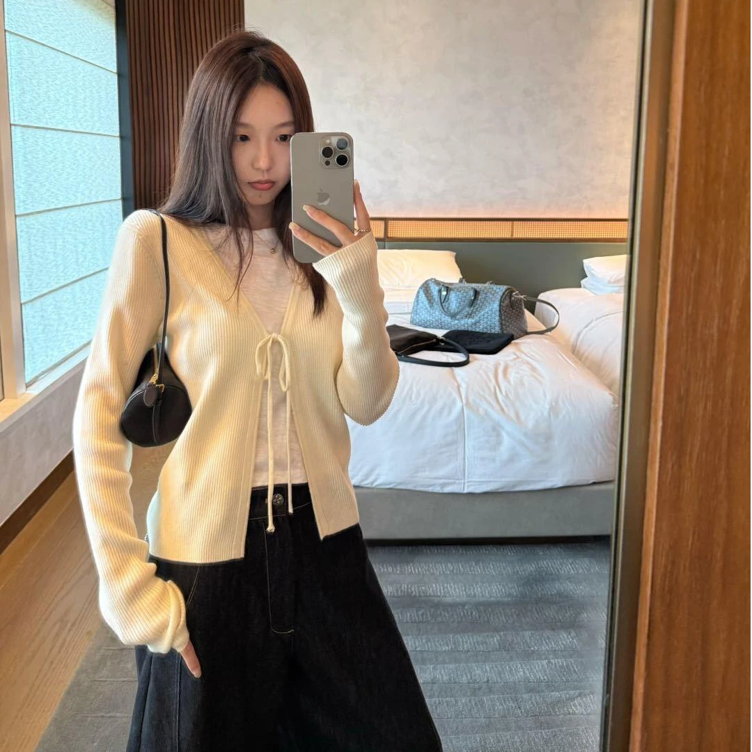2025早秋新款长袖纯欲风上衣针织纯色百搭气质毛针织衫设计感外穿