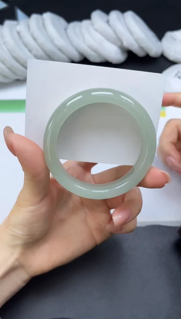 未镶嵌手镯石英质玉043-54