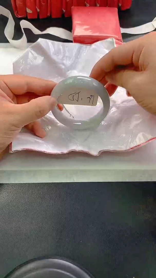 未镶嵌手镯翡翠99
