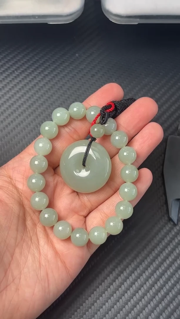 未镶嵌手串和田玉且末微色差近矿卡10Mh+近矿平安扣mM