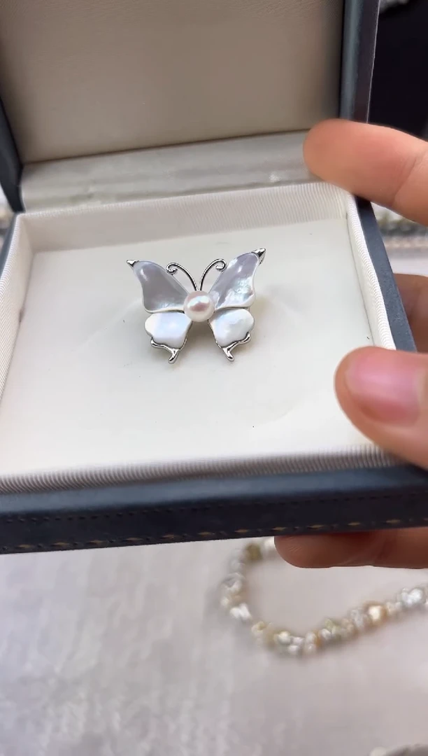 未镶嵌胸饰海水珍珠珍珠