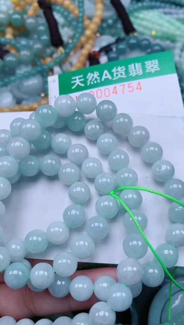 翡翠未镶嵌颈饰.0004754