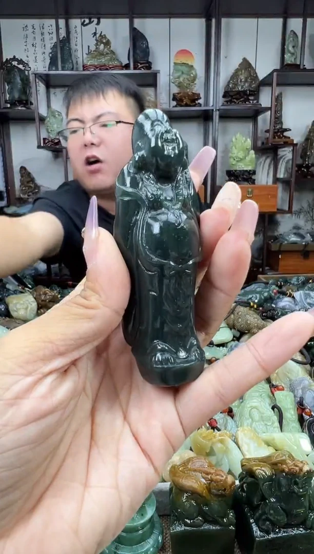 未镶嵌和田玉把件130