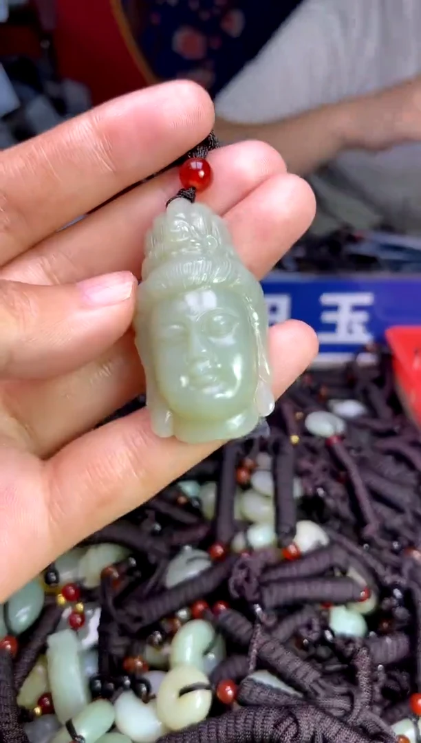 未镶嵌和田玉挂件1