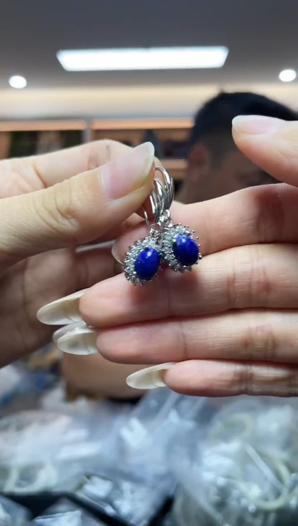 青金石未镶嵌·多样性发一件