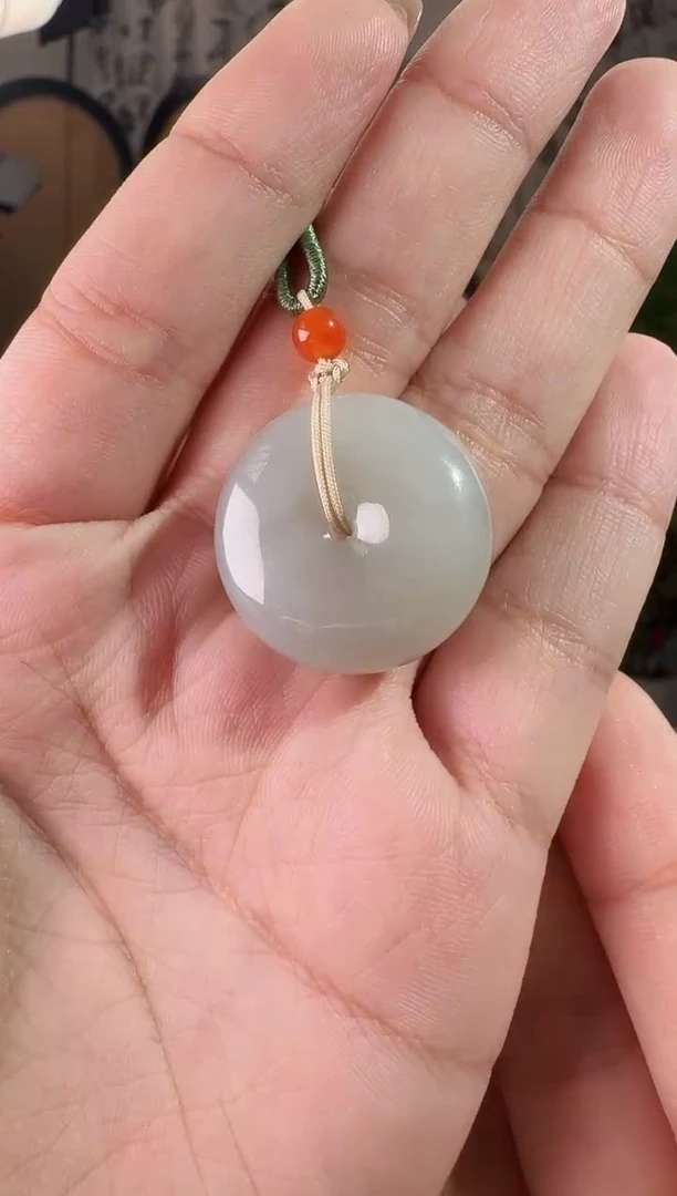 颈饰未镶嵌和田玉平安扣