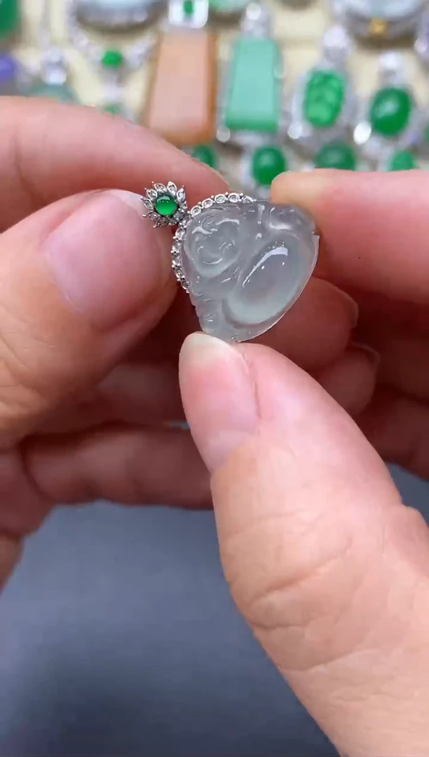 颈饰18K金镶嵌翡翠228-中国好珍宝