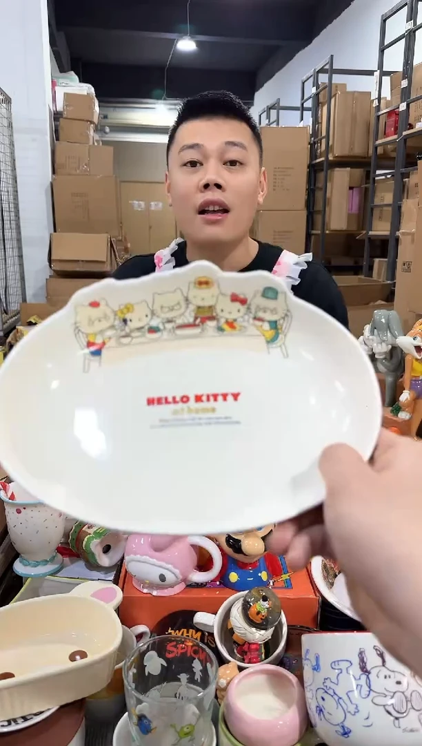 瓷片原盒kt猫一家人餐盘