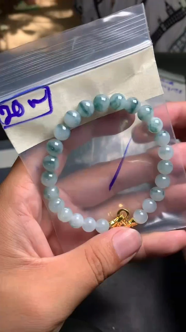 定制翡翠未镶嵌翡翠手串