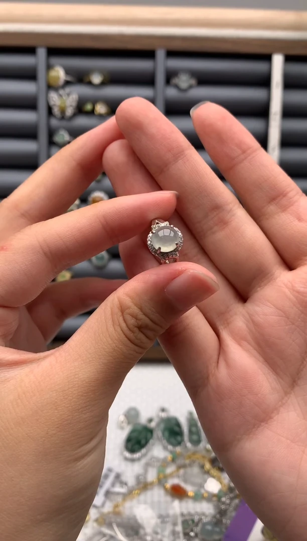 银S925镶嵌戒指翡翠1