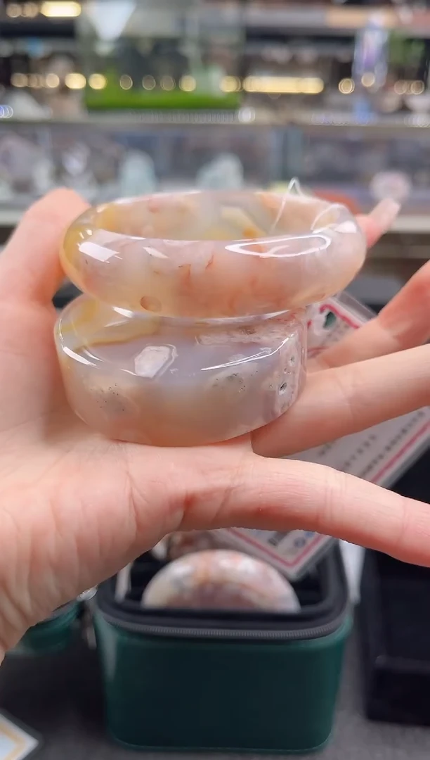 未镶嵌手镯石英质玉61圈口（赠品镯心）6400702