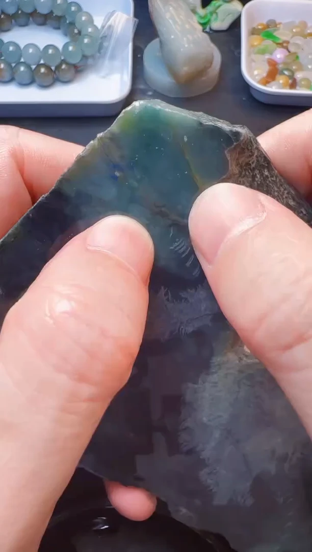 翡翠未镶嵌颈饰天然缅甸A货翡翠060