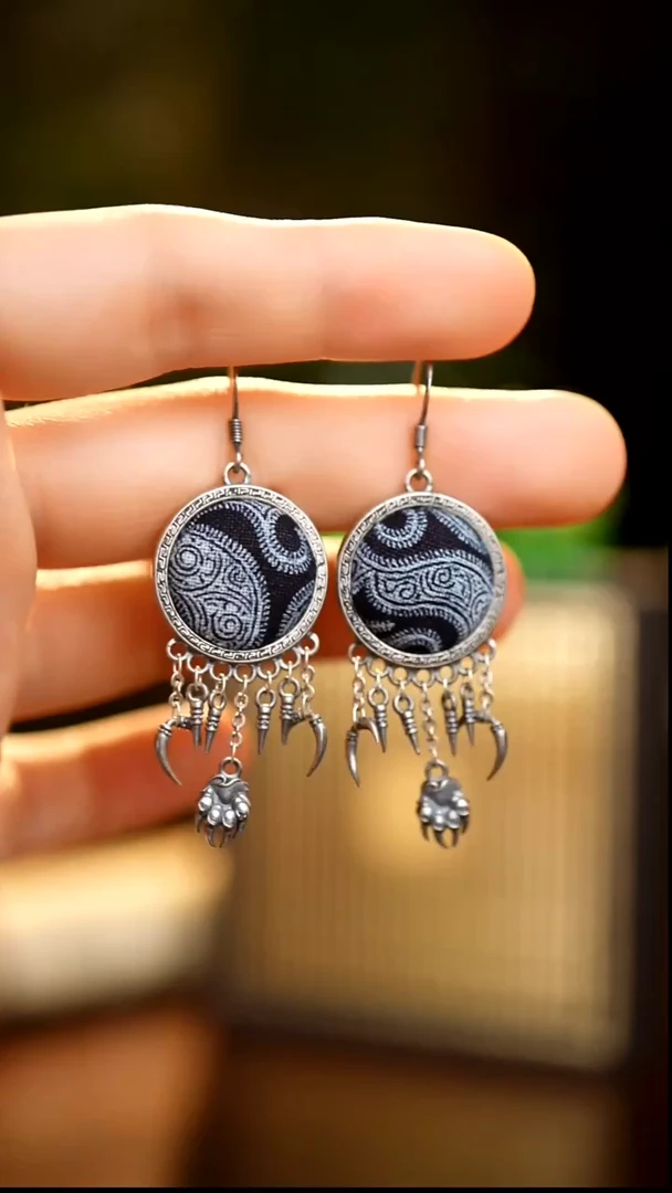 刺绣私人定制苗族手工Q144