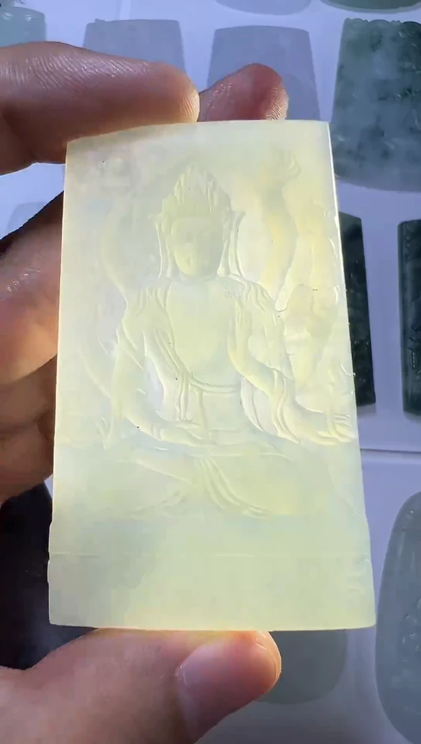 未镶嵌定制翡翠挂件