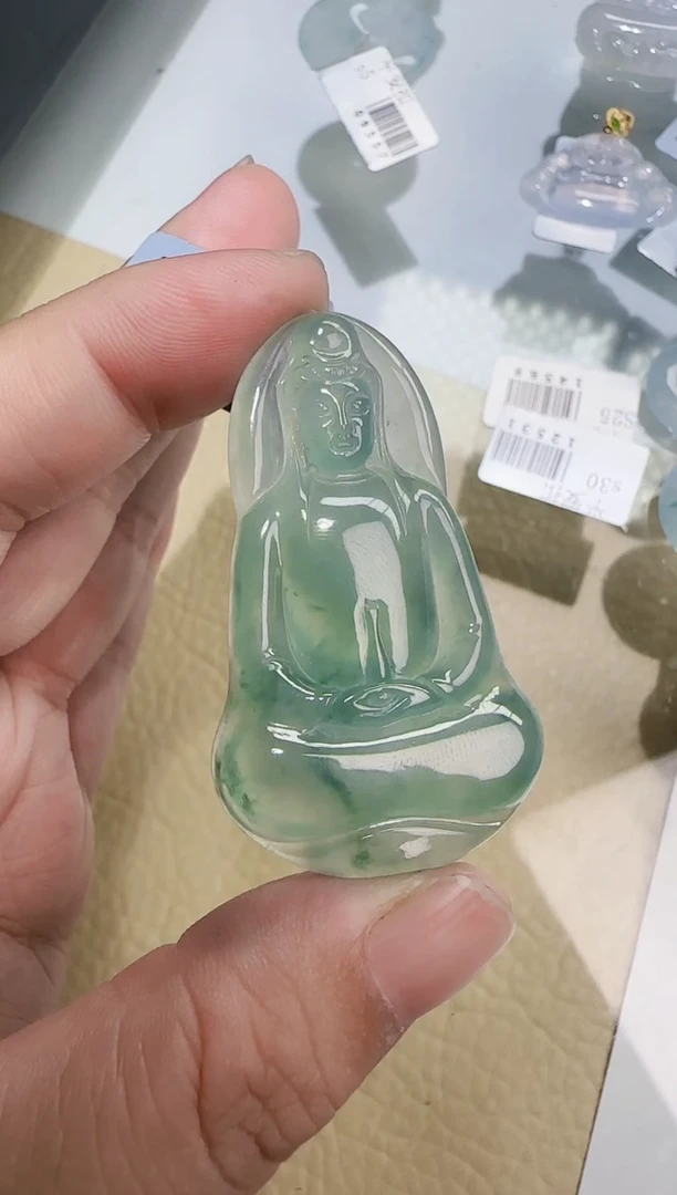 翡翠未镶嵌颈饰缅甸翡翠a货