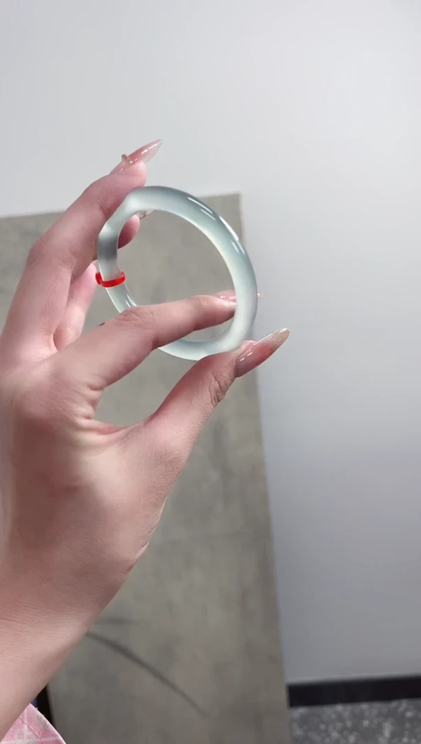 【闪购商品】玛瑙/玉髓手镯未镶嵌54-55圈 需要包容圆条