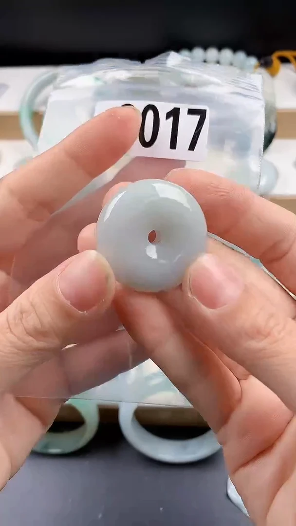 颈饰未镶嵌翡翠颈饰未镶嵌缅甸天然翡翠吊坠